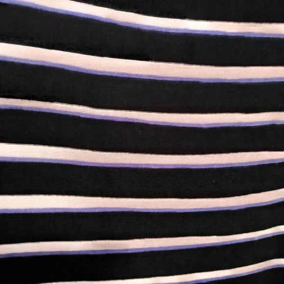 Chico's Travelers Size 3 Striped Top Flutter Sleeves - Picture 3 of 7